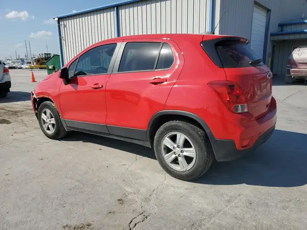 KL7CJKSB7LB353863 2020 CHEVROLET TRAX - Image 2