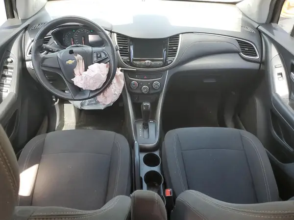 KL7CJKSB7MB307287 2021 CHEVROLET TRAX - Image 8