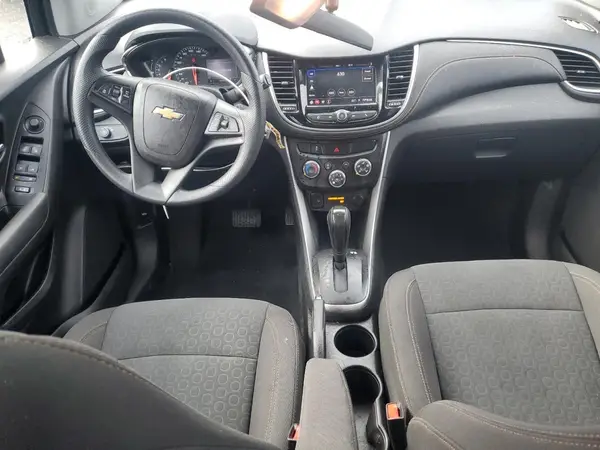 KL7CJKSB7MB331458 2021 CHEVROLET TRAX - Image 8