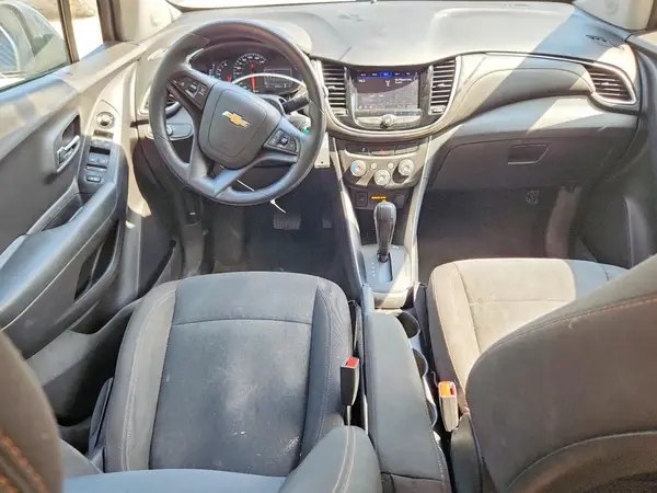 KL7CJKSB7MB358613 2021 CHEVROLET TRAX - Image 8