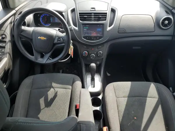 KL7CJKSB8GB511682 2016 CHEVROLET TRAX - Image 8