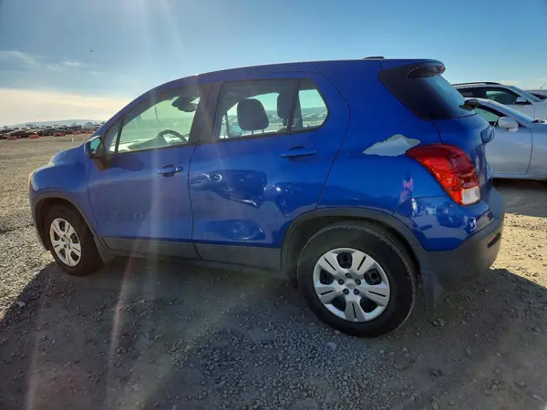 KL7CJKSB8GB604508 2016 CHEVROLET TRAX - Image 2