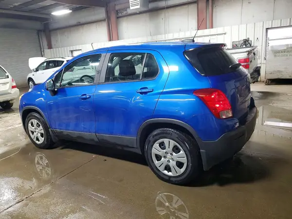 KL7CJKSB8GB605075 2016 CHEVROLET TRAX - Image 2