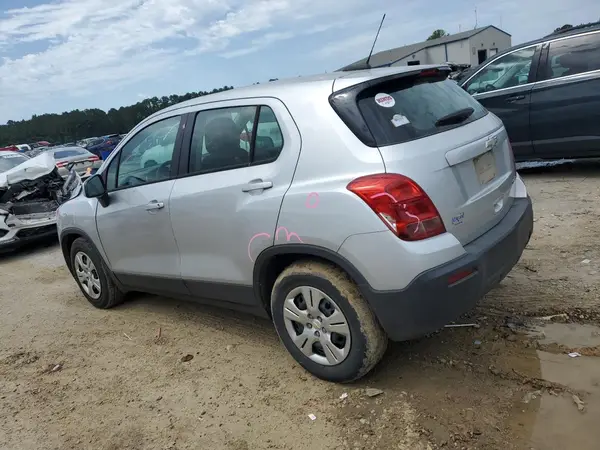 KL7CJKSB8GB619607 2016 CHEVROLET TRAX - Image 2