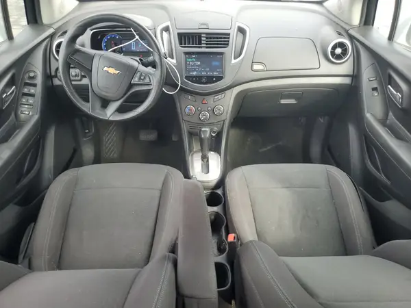 KL7CJKSB8GB645379 2016 CHEVROLET TRAX - Image 8