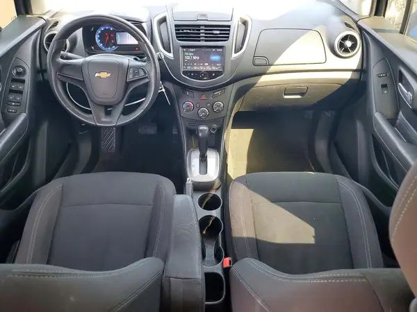 KL7CJKSB8GB657113 2016 CHEVROLET TRAX - Image 8