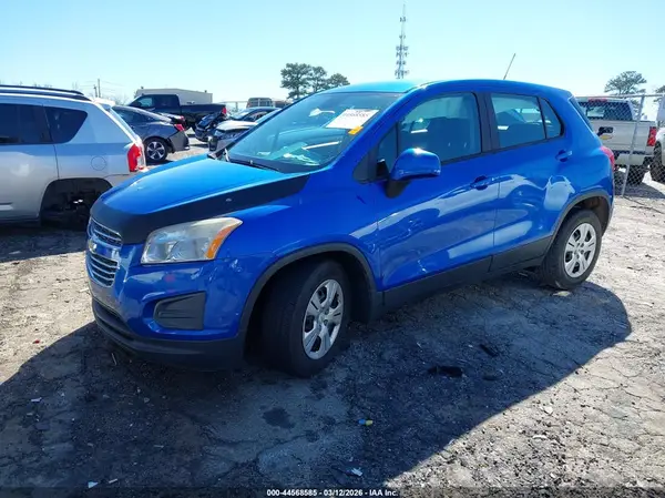 KL7CJKSB8GB758667 2016 CHEVROLET TRAX - Image 2