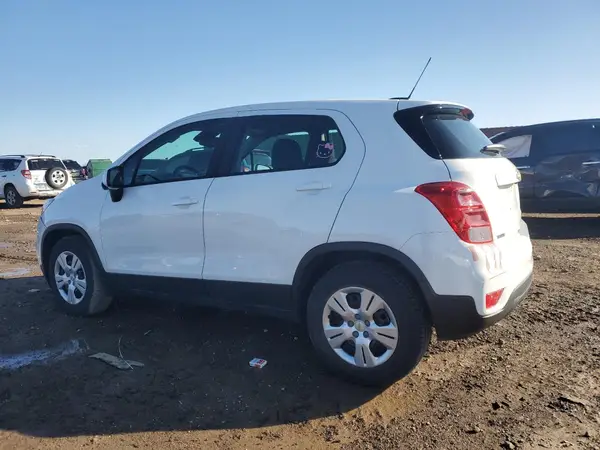 KL7CJKSB8HB181429 2017 CHEVROLET TRAX - Image 2
