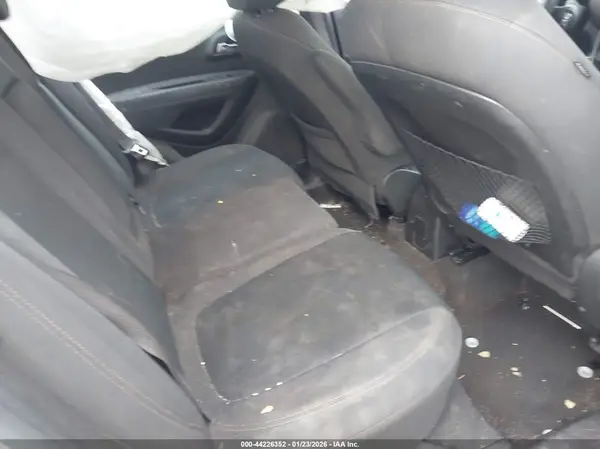KL7CJKSB8HB245730 2017 CHEVROLET TRAX - Image 8