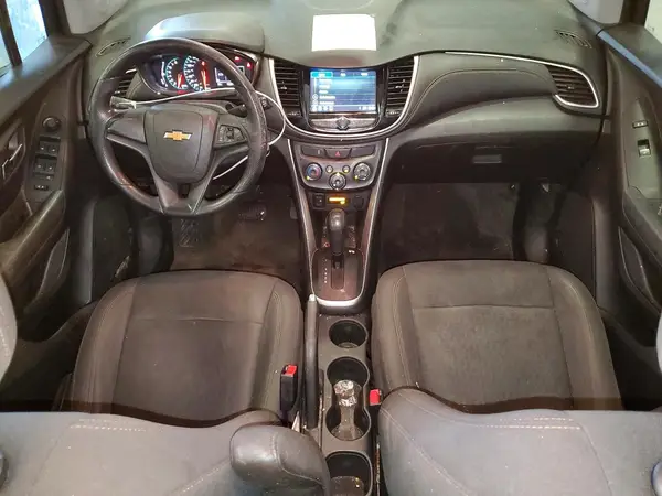 KL7CJKSB8JB538548 2018 CHEVROLET TRAX - Image 8