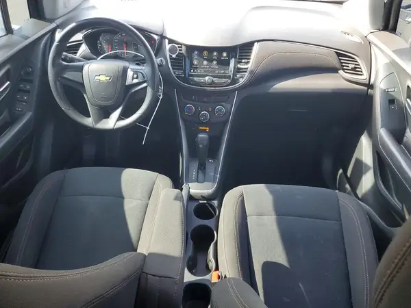 KL7CJKSB8JB604810 2018 CHEVROLET TRAX - Image 8