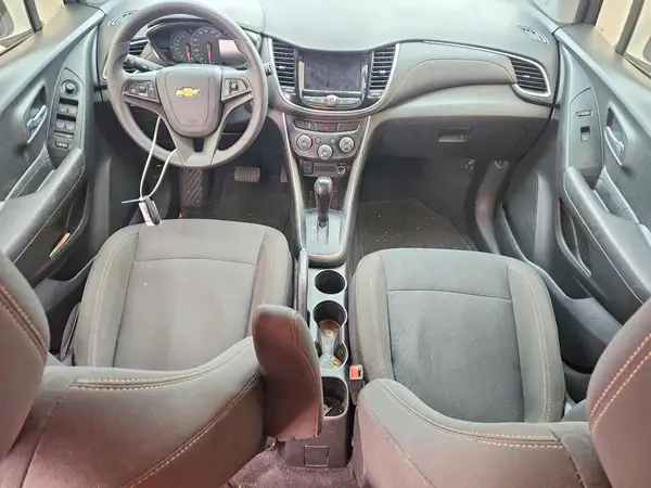 KL7CJKSB8LB019566 2020 CHEVROLET TRAX - Image 8