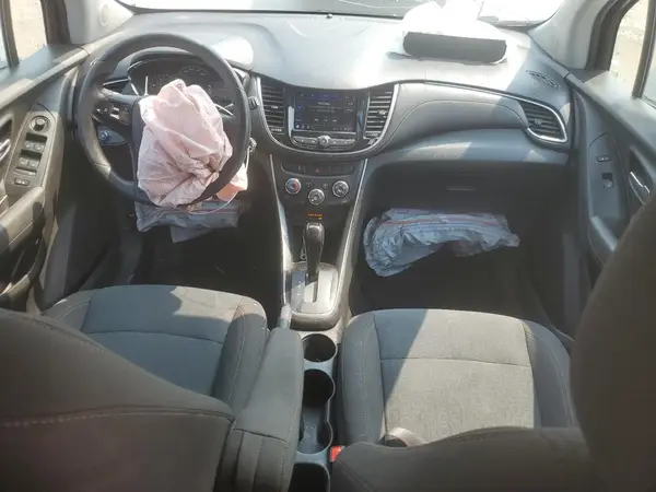 KL7CJKSB8LB021527 2020 CHEVROLET TRAX - Image 8