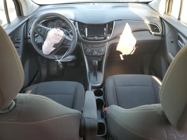 KL7CJKSB8LB023469 2020 CHEVROLET TRAX - Image 8
