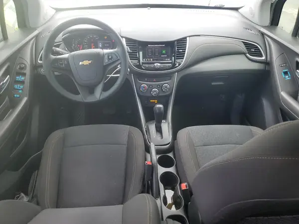 KL7CJKSB8LB037307 2020 CHEVROLET TRAX - Image 8