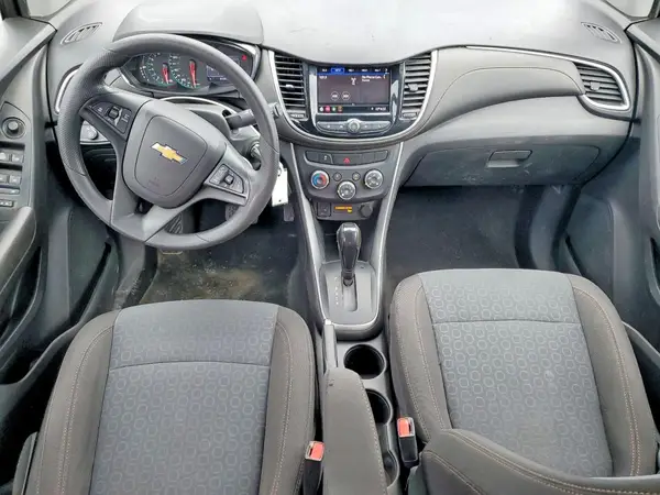 KL7CJKSB8LB041003 2020 CHEVROLET TRAX - Image 8