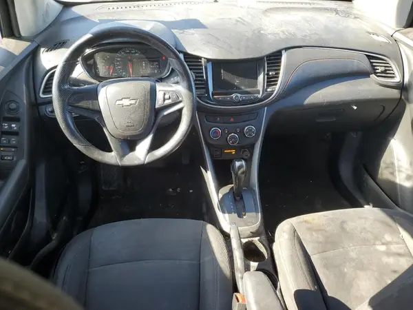 KL7CJKSB8LB062742 2020 CHEVROLET TRAX - Image 8