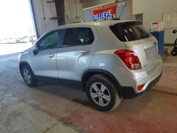 KL7CJKSB8LB310276 2020 CHEVROLET TRAX - Image 2