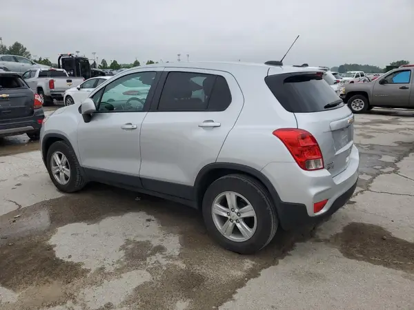 KL7CJKSB8LB311511 2020 CHEVROLET TRAX - Image 2