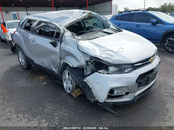 KL7CJKSB8LB314098 2020 CHEVROLET TRAX - Image 1
