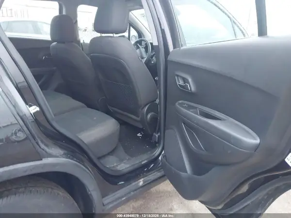 KL7CJKSB8LB315994 2020 CHEVROLET TRAX - Image 8