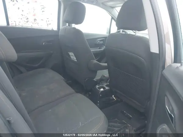 KL7CJKSB8LB317180 2020 CHEVROLET TRAX - Image 8