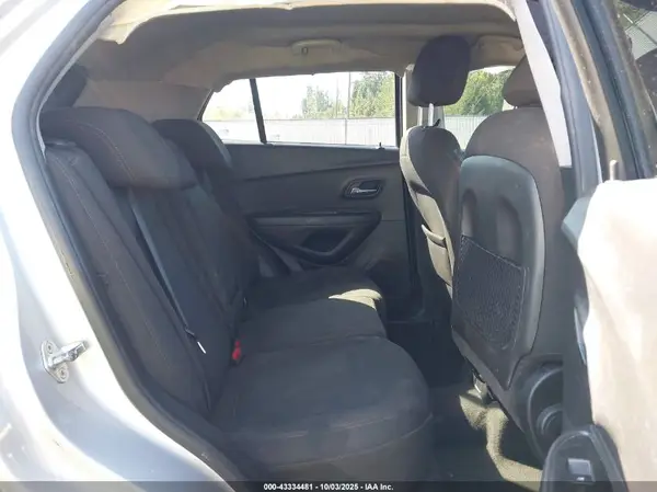 KL7CJKSB8LB321410 2020 CHEVROLET TRAX - Image 8