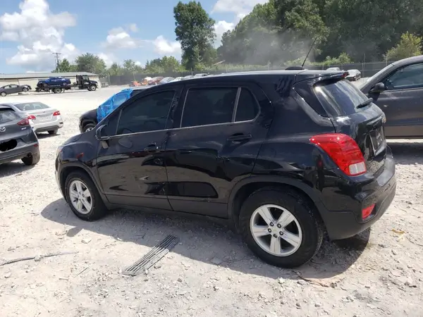 KL7CJKSB8LB324274 2020 CHEVROLET TRAX - Image 2