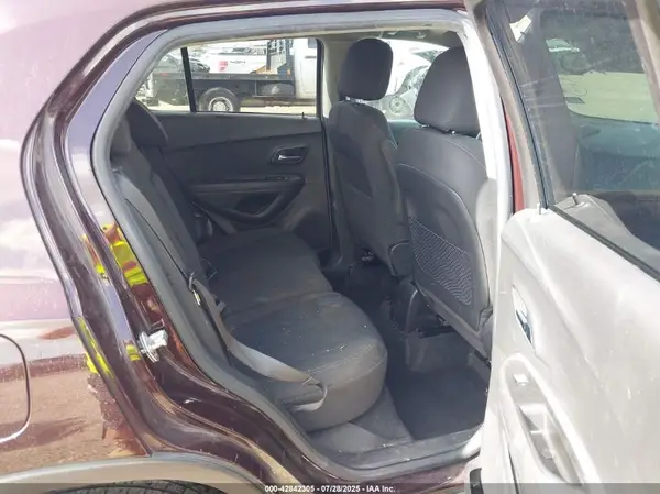 KL7CJKSB8LB331614 2020 CHEVROLET TRAX - Image 8