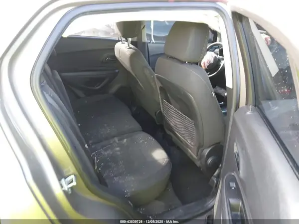 KL7CJKSB8LB333606 2020 CHEVROLET TRAX - Image 8