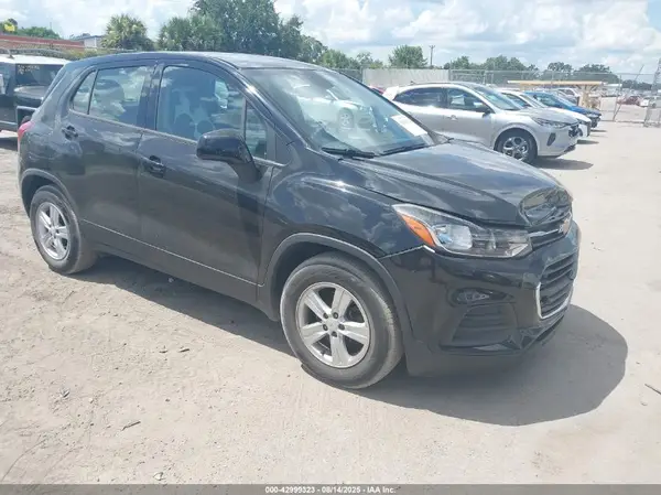 KL7CJKSB8LB338000 2020 CHEVROLET TRAX - Image 1