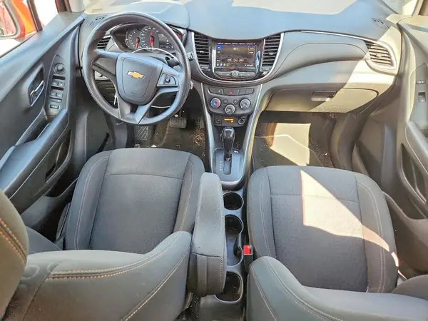 KL7CJKSB8LB344704 2020 CHEVROLET TRAX - Image 8