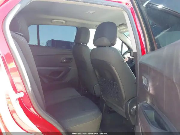 KL7CJKSB8LB349059 2020 CHEVROLET TRAX - Image 8