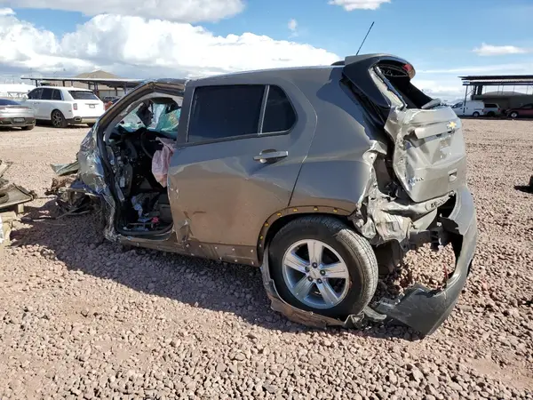 KL7CJKSB8LB352446 2020 CHEVROLET TRAX - Image 2