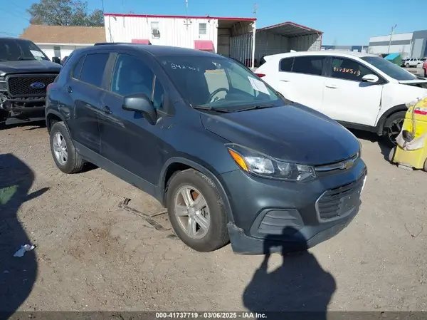 KL7CJKSB8MB310957 2021 CHEVROLET TRAX - Image 1