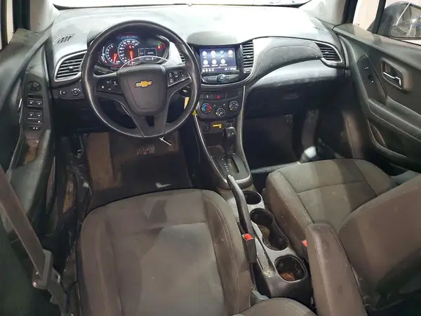 KL7CJKSB8MB315446 2021 CHEVROLET TRAX - Image 8