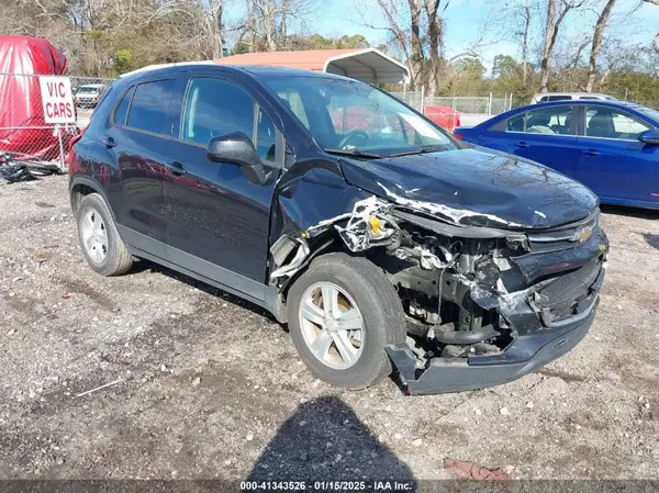 KL7CJKSB8MB322736 2021 CHEVROLET TRAX - Image 1
