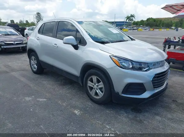 KL7CJKSB8MB322896 2021 CHEVROLET TRAX - Image 1