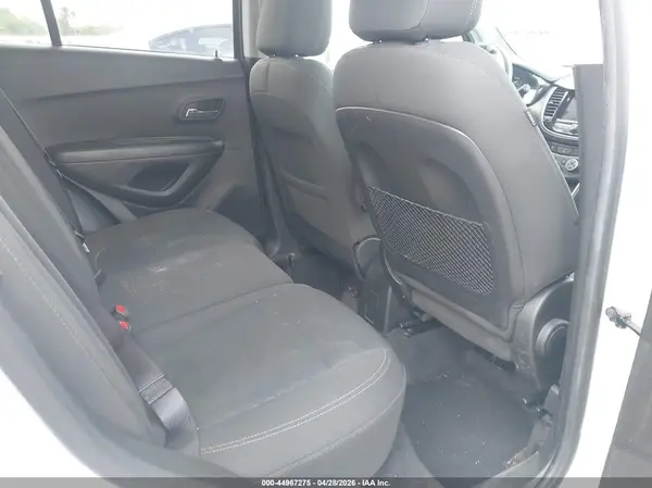 KL7CJKSB8MB336071 2021 CHEVROLET TRAX - Image 8