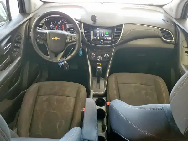 KL7CJKSB8MB360435 2021 CHEVROLET TRAX - Image 8