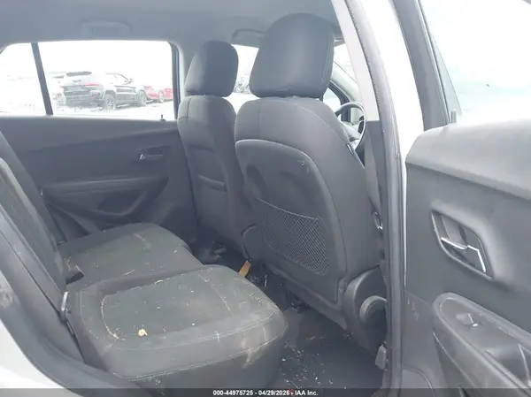 KL7CJKSB9GB514560 2016 CHEVROLET TRAX - Image 8