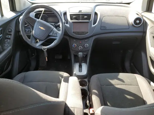 KL7CJKSB9GB661252 2016 CHEVROLET TRAX - Image 8