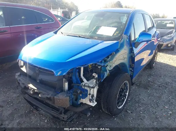 KL7CJKSB9GB703242 2016 CHEVROLET TRAX - Image 2