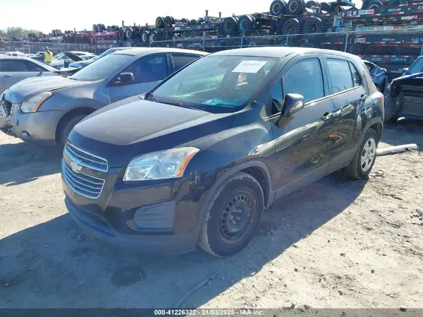 KL7CJKSB9GB703371 2016 CHEVROLET TRAX - Image 2