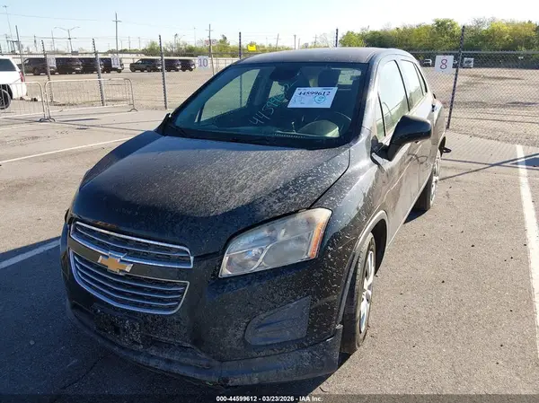 KL7CJKSB9GB728934 2016 CHEVROLET TRAX - Image 2