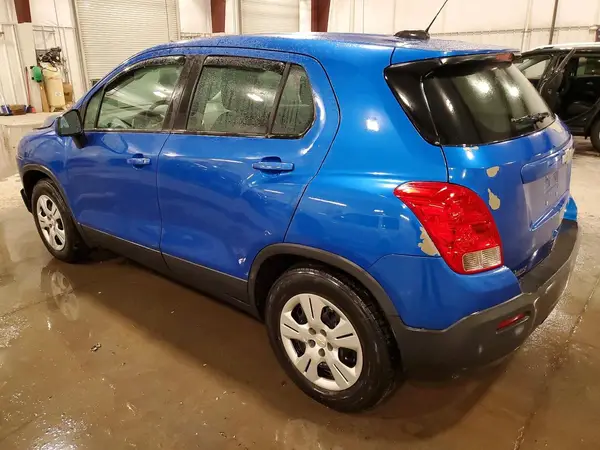 KL7CJKSB9GB760461 2016 CHEVROLET TRAX - Image 2