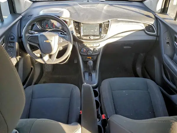 KL7CJKSB9HB065222 2017 CHEVROLET TRAX - Image 8