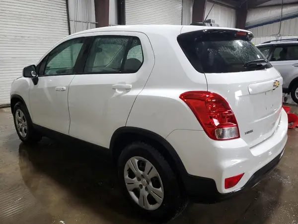 KL7CJKSB9HB143756 2017 CHEVROLET TRAX - Image 2