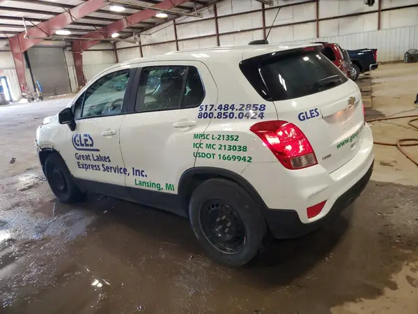 KL7CJKSB9HB148214 2017 CHEVROLET TRAX - Image 2