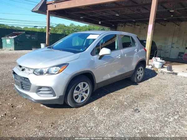 KL7CJKSB9HB148911 2017 CHEVROLET TRAX - Image 2